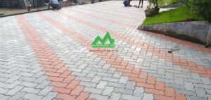Màu sắc đa dạng của gạch con sâu tự chèn phù hợp với nhiều thiết kế
