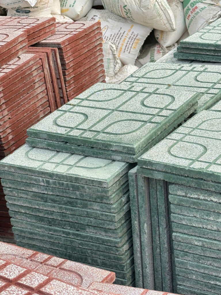 Màu sắc đa dạng của gạch terrazzo sân hè
