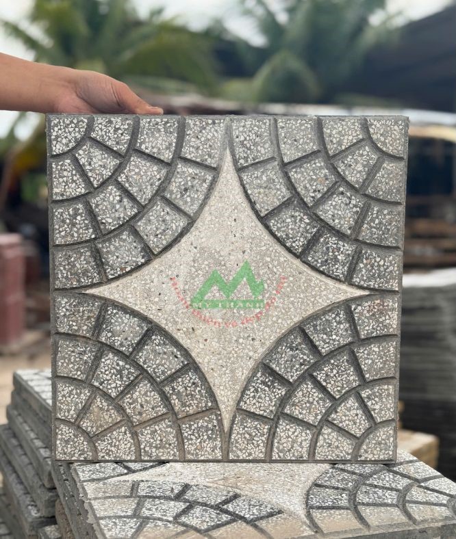 Gạch terrazzo lát sân hè màu xám
