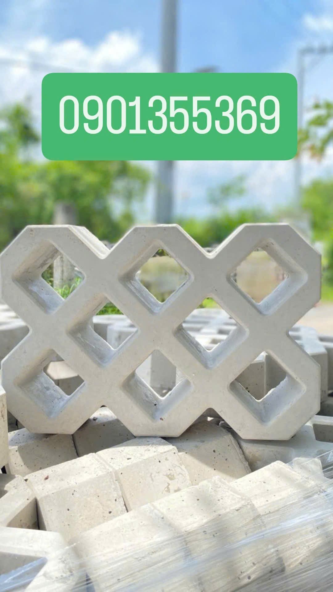 Gạch Trồng Cỏ 8 Lỗ